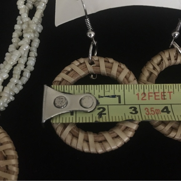 Beaded Basket Weave Style Necklace and Earrings Set - Picture 9 of 11